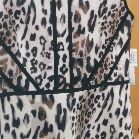 Sandra Darren Leopard Print Dress l Animal Print - Picture 2 of 8